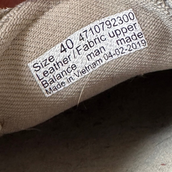 Dansko Olisa Sneaker in Stone Canvas, Size 40 (9.5-10) - Picture 7 of 8